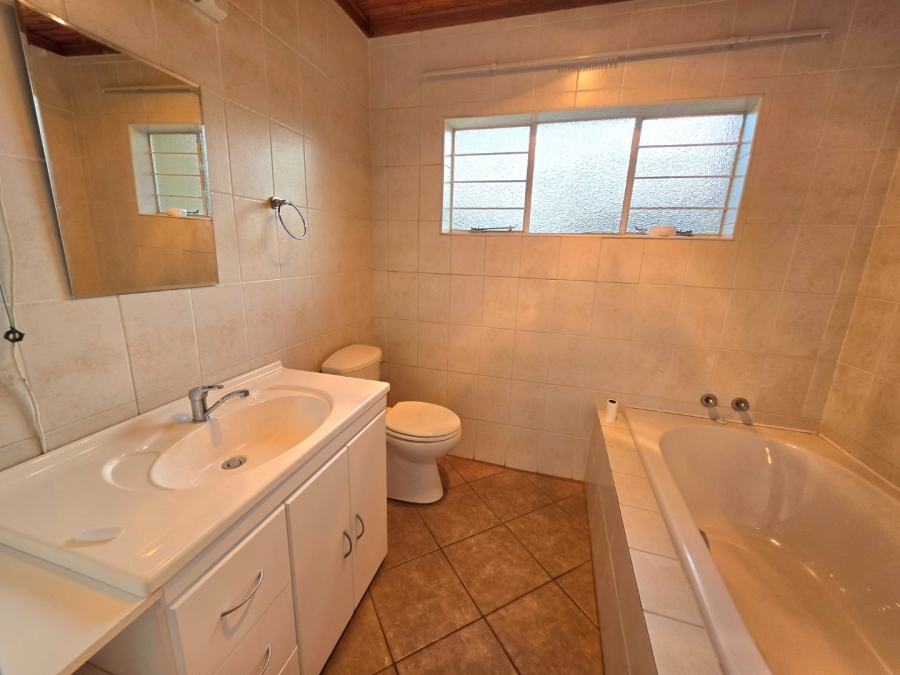 5 Bedroom Property for Sale in Panorama Free State